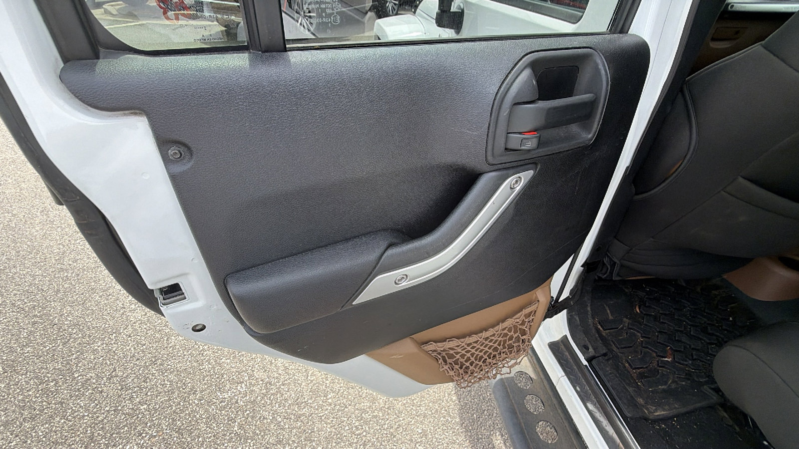 Used 2012 Jeep Wrangler Unlimited Sahara w/ Dual Top Group image 22