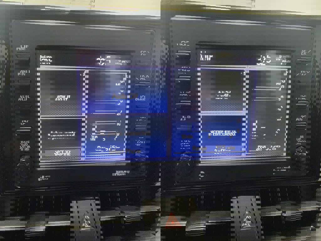 Used 2021 Toyota RAV4 LE image 20