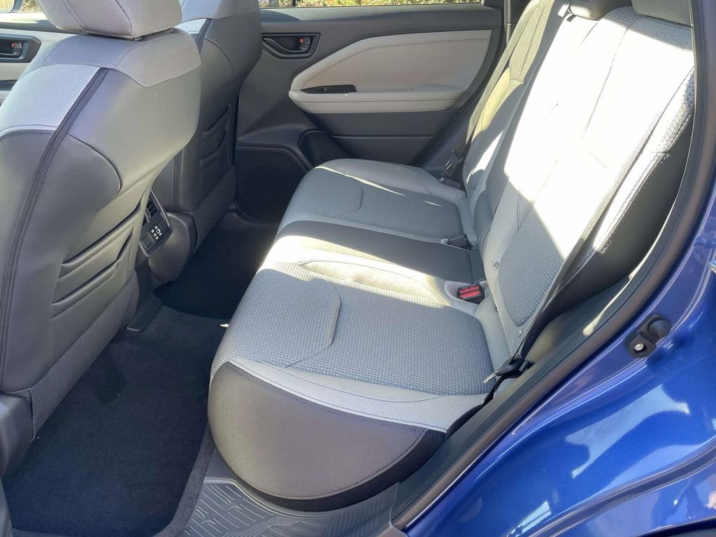 New 2026 Subaru Forester Premium w/ Premium/Limited Package AWD/4WD image 12