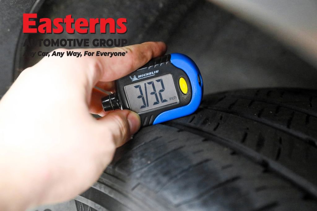 Used 2024 Nissan Pathfinder SL AWD/4WD image 26