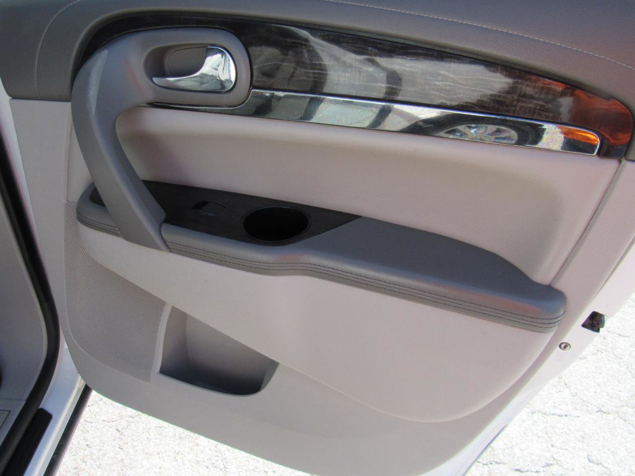 Used 2015 Buick Enclave Premium w/ Trailering Package AWD/4WD image 38