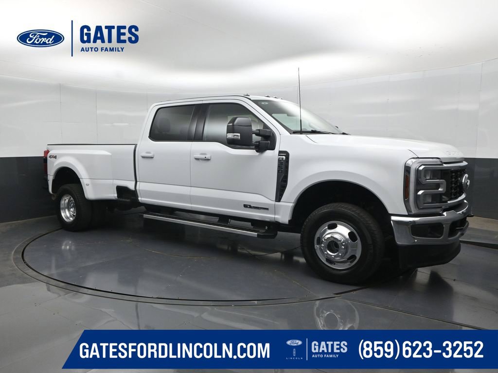 Used 2025 Ford F350 Lariat AWD/4WD image 1