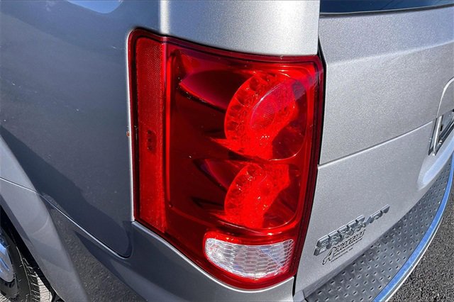 Used 2017 Dodge Grand Caravan SE w/ Power Window Group image 32