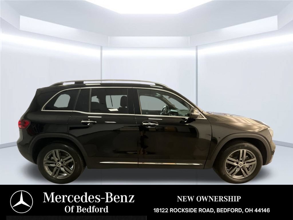 Used 2026 Mercedes-Benz GLB 250 4MATIC image 8