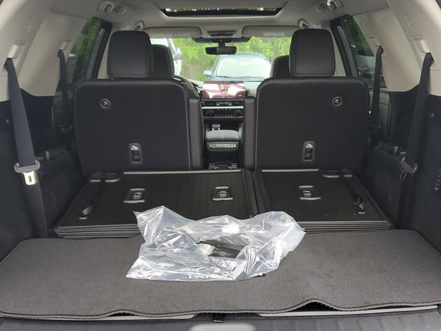 New 2026 Nissan Pathfinder Platinum AWD/4WD image 12