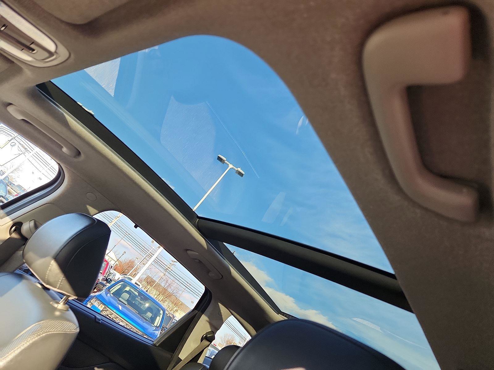 Used 2019 Hyundai Santa Fe AWD image 14