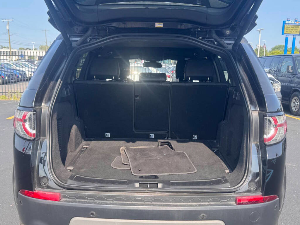 Used 2019 Land Rover Discovery Sport HSE image 30