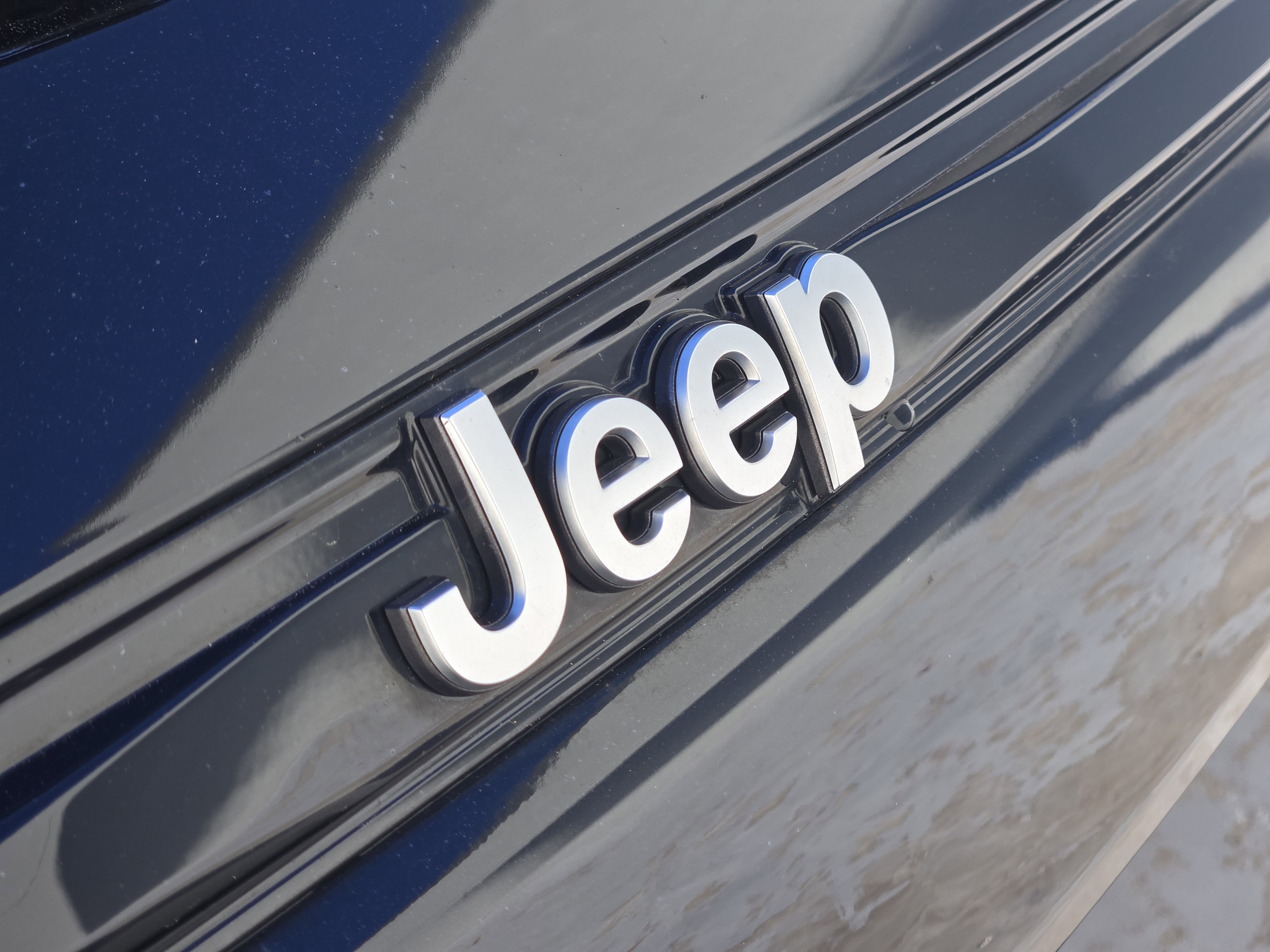 Used 2022 Jeep Grand Cherokee Summit image 12