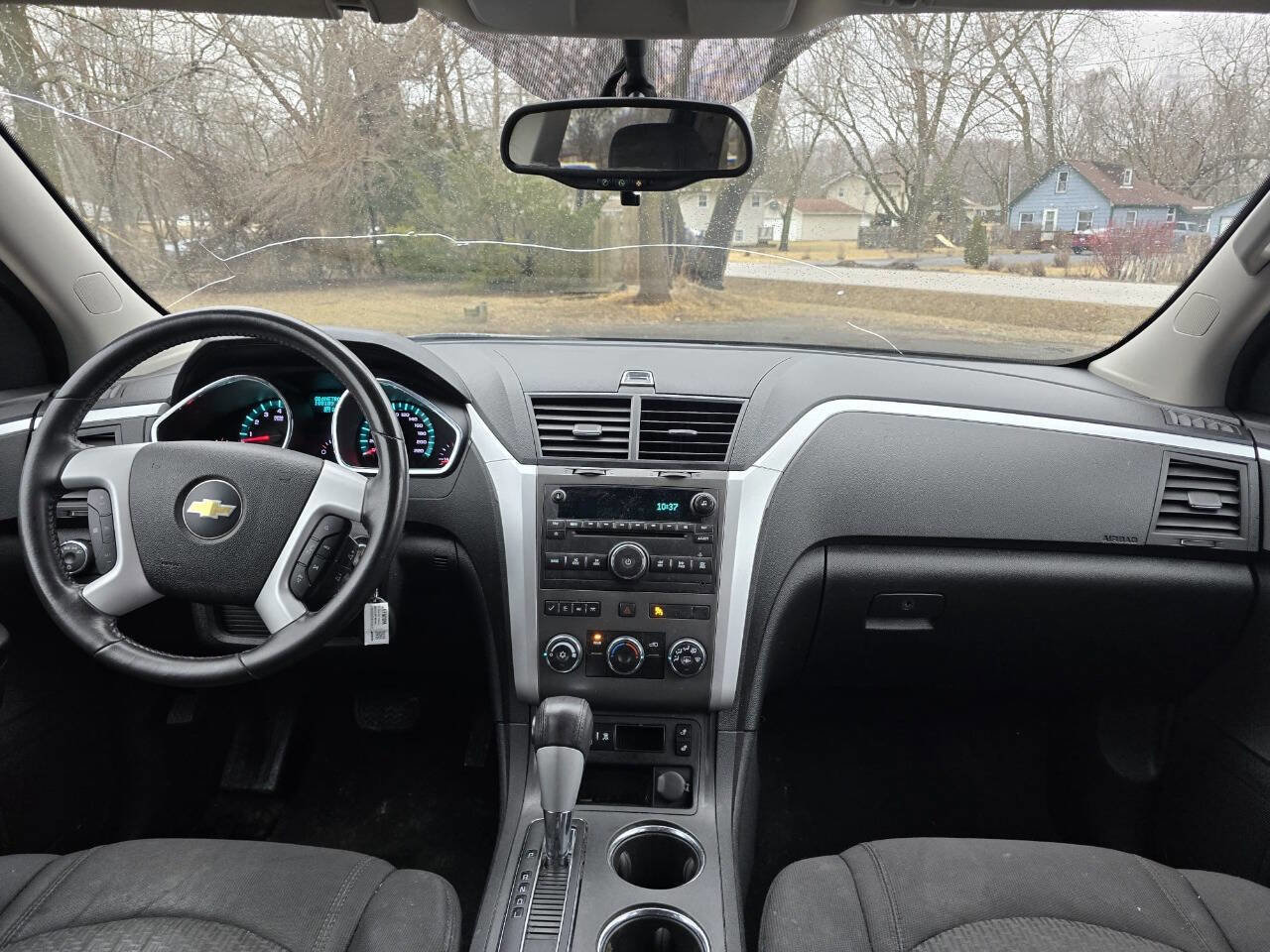 Used 2011 Chevrolet Traverse LT image 11