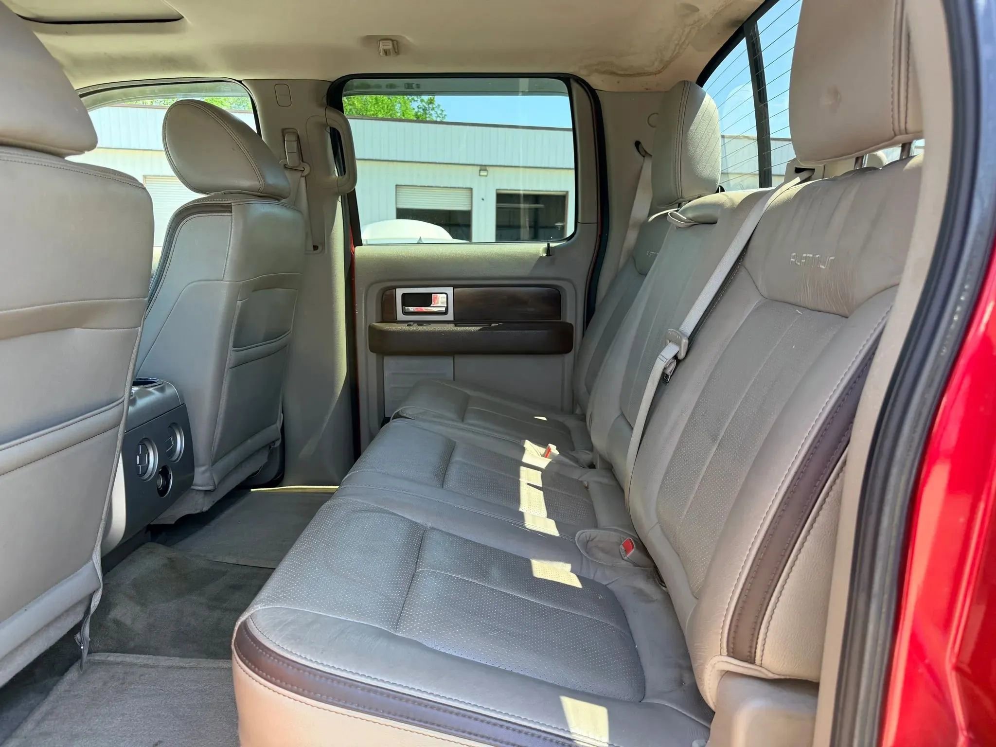 Used 2010 Ford F150 Platinum image 21