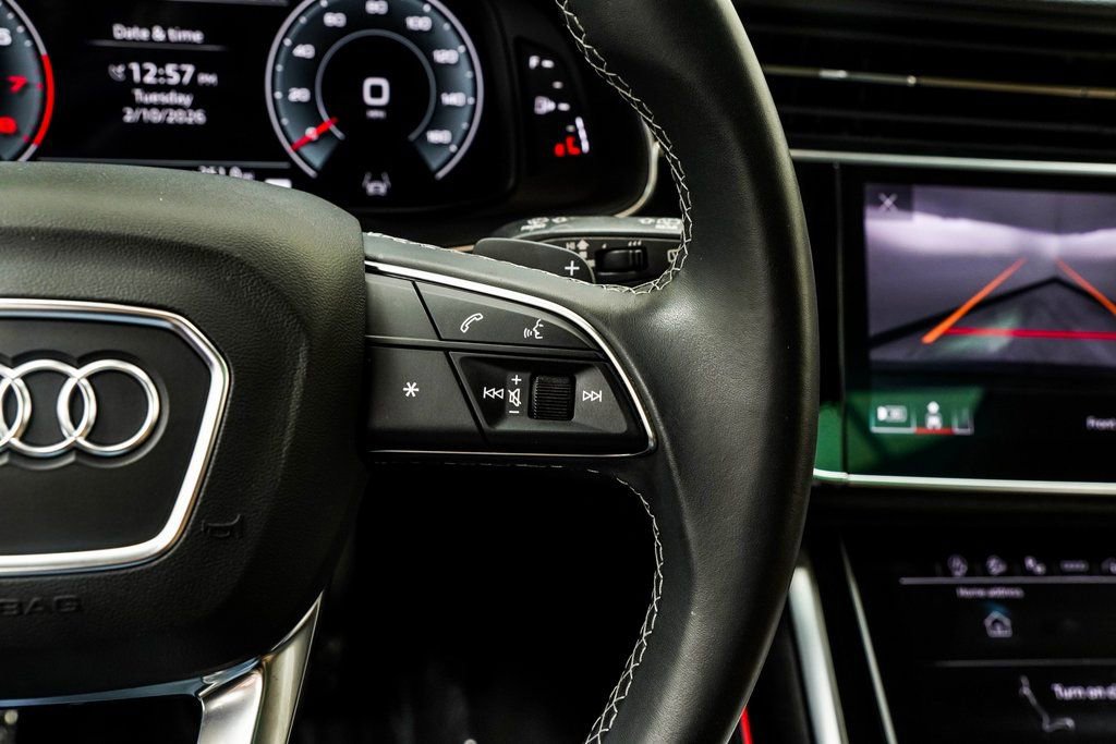 Used 2024 Audi Q8 Prestige w/ Prestige Package image 32