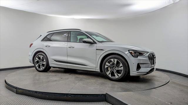 Used 2022 Audi e-tron Premium w/ Convenience Plus Package image 11