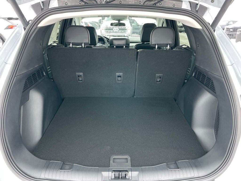 New 2026 Ford Escape SE image 36