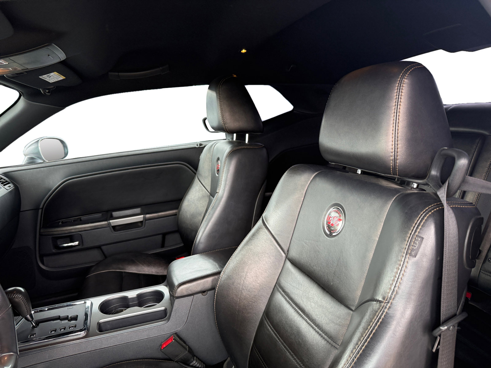 Used 2014 Dodge Challenger R/T image 8