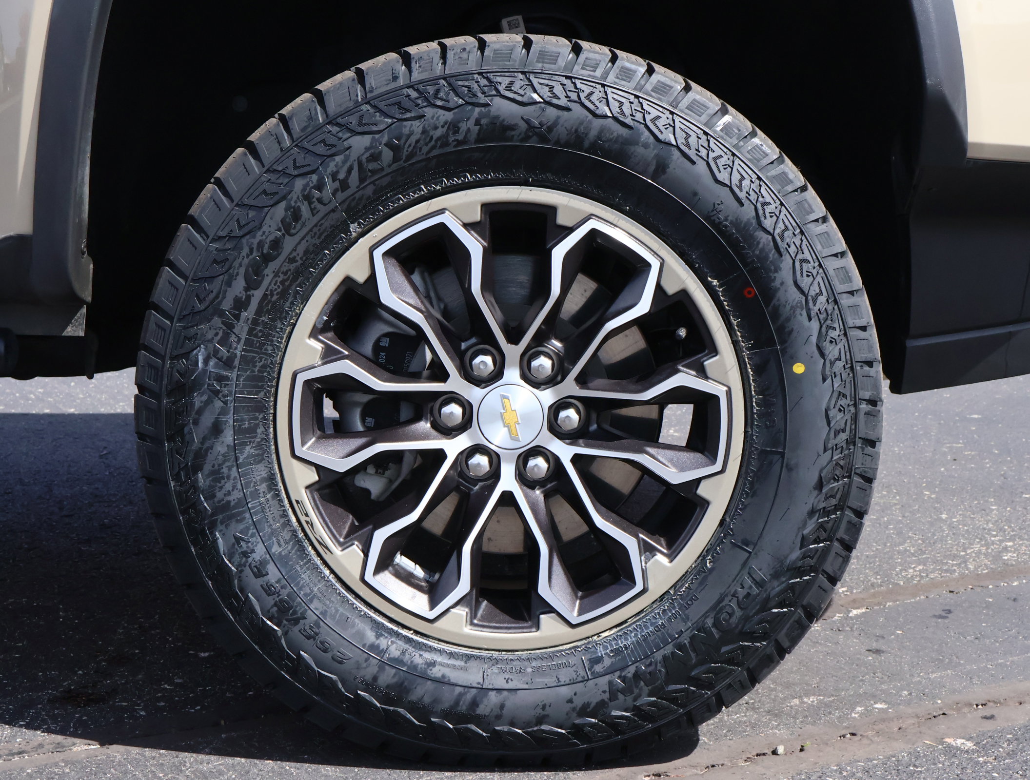 Used 2022 Chevrolet Colorado ZR2 AWD/4WD image 22