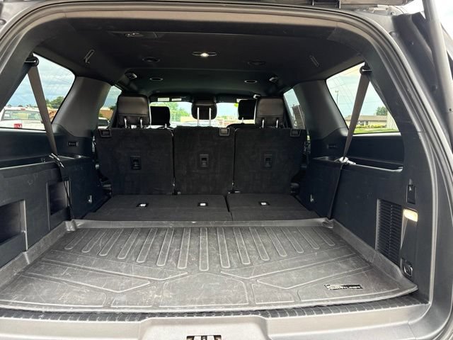 Used 2020 Ford Expedition Max XLT w/ Equipment Group 202A AWD/4WD image 17