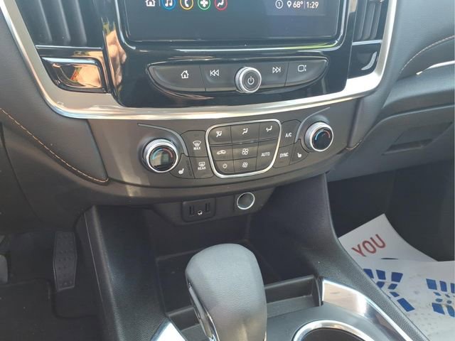 Used 2021 Chevrolet Traverse LT image 19