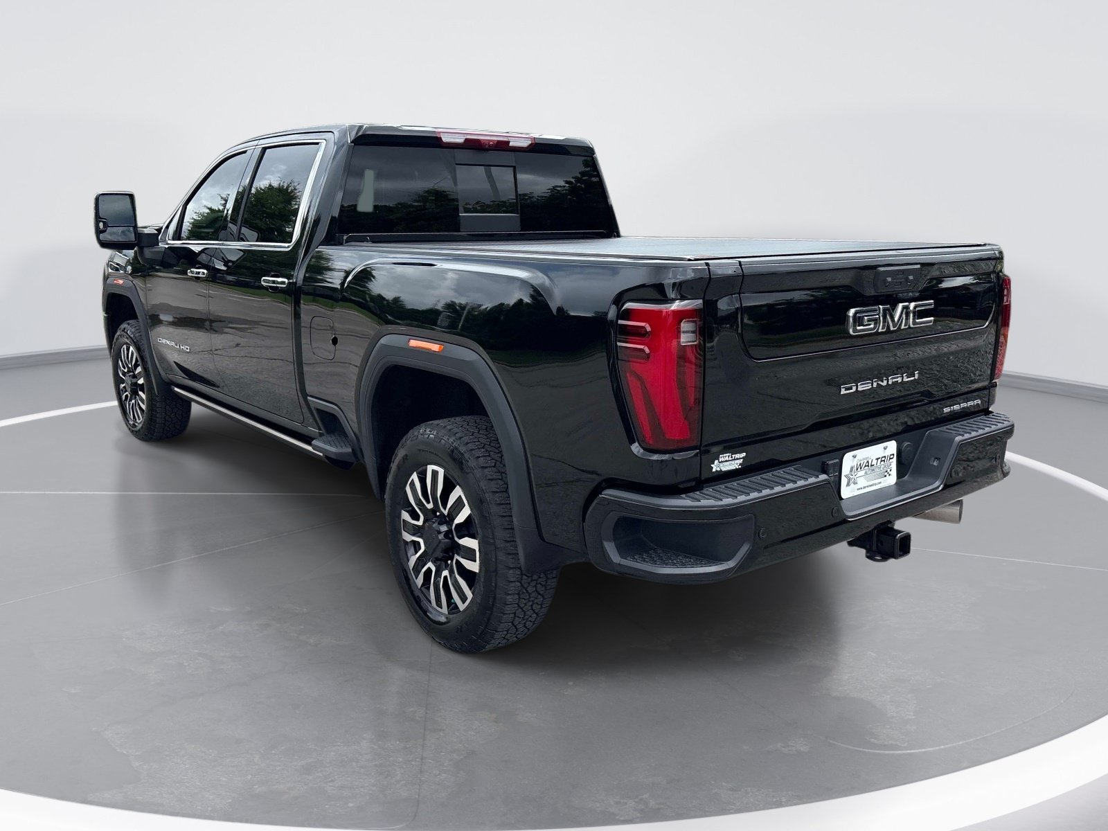 Used 2026 GMC Sierra 2500 Denali Ultimate AWD/4WD image 6