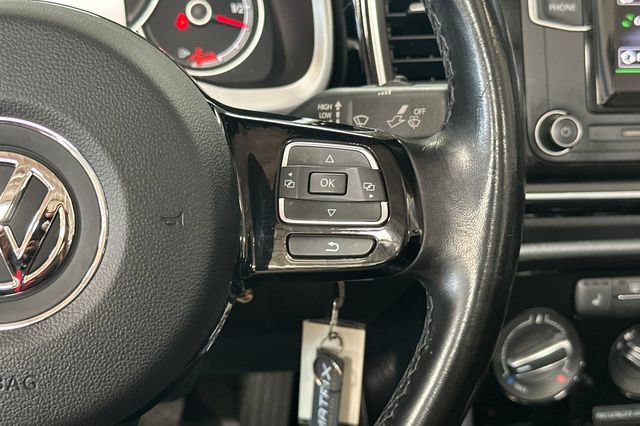 Used 2018 Volkswagen Beetle 2.0T S FWD image 27