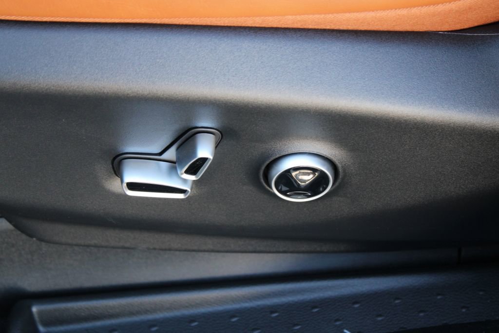 New 2026 Chrysler Pacifica Pinnacle image 18