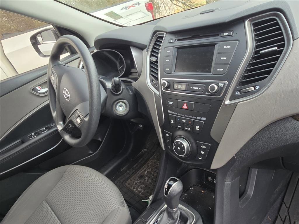 Used 2018 Hyundai Santa Fe Sport w/ Cargo Package image 9