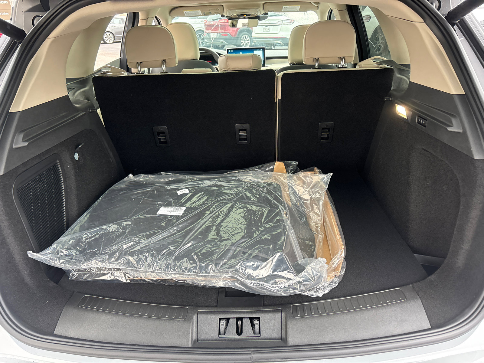 New 2026 Lincoln Corsair Premiere image 9