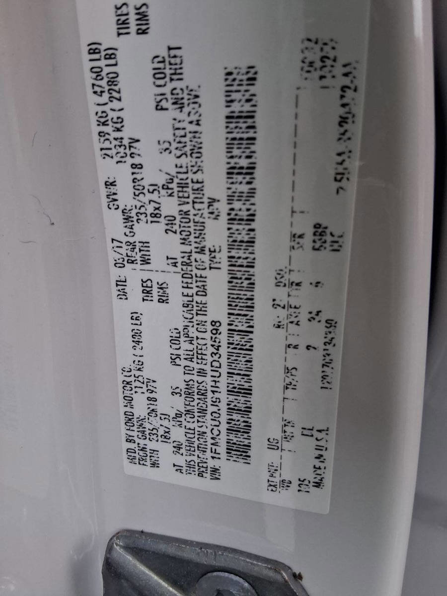 Used 2017 Ford Escape Titanium image 26