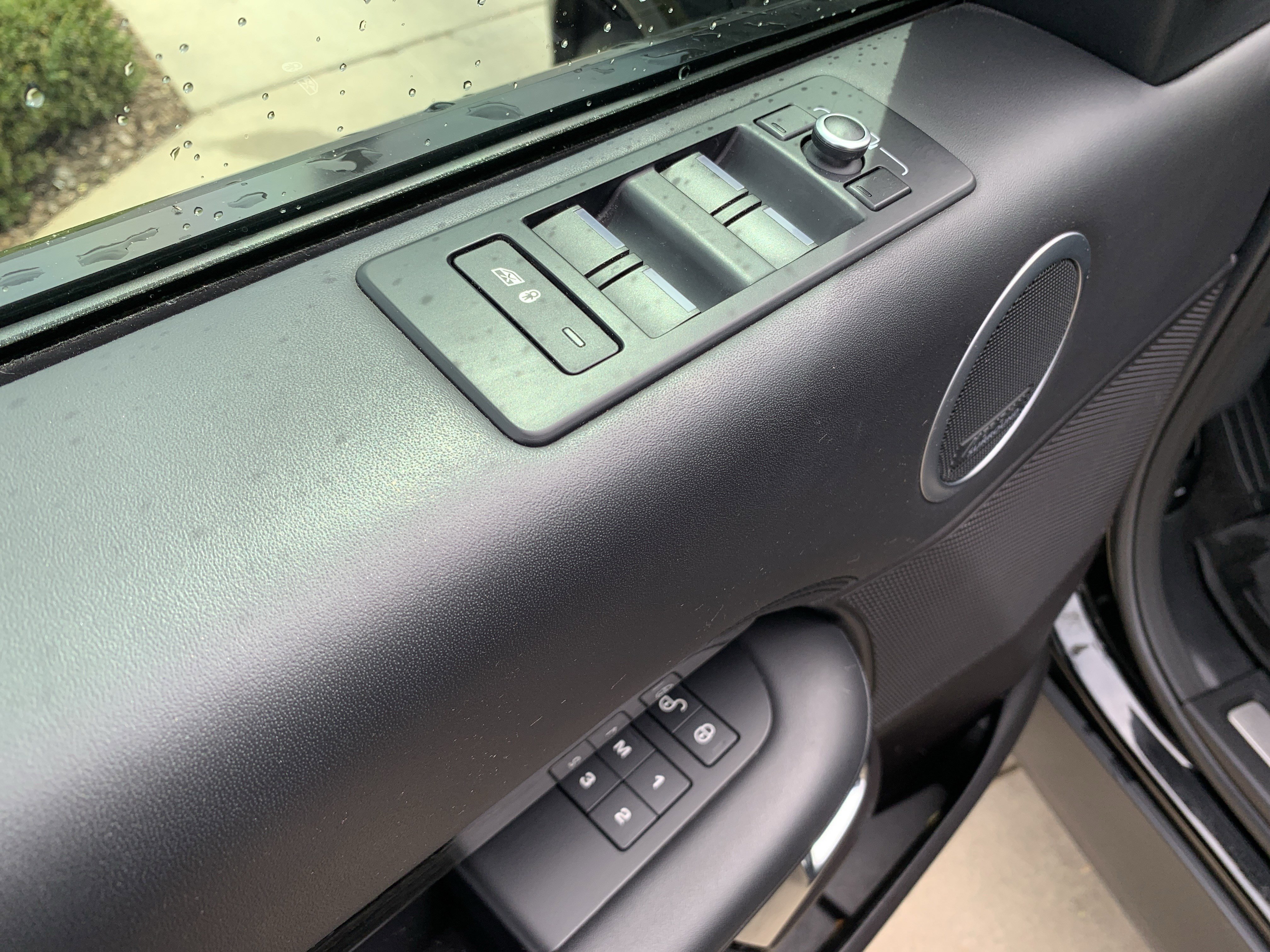 Used 2018 Land Rover Discovery HSE Luxury image 15