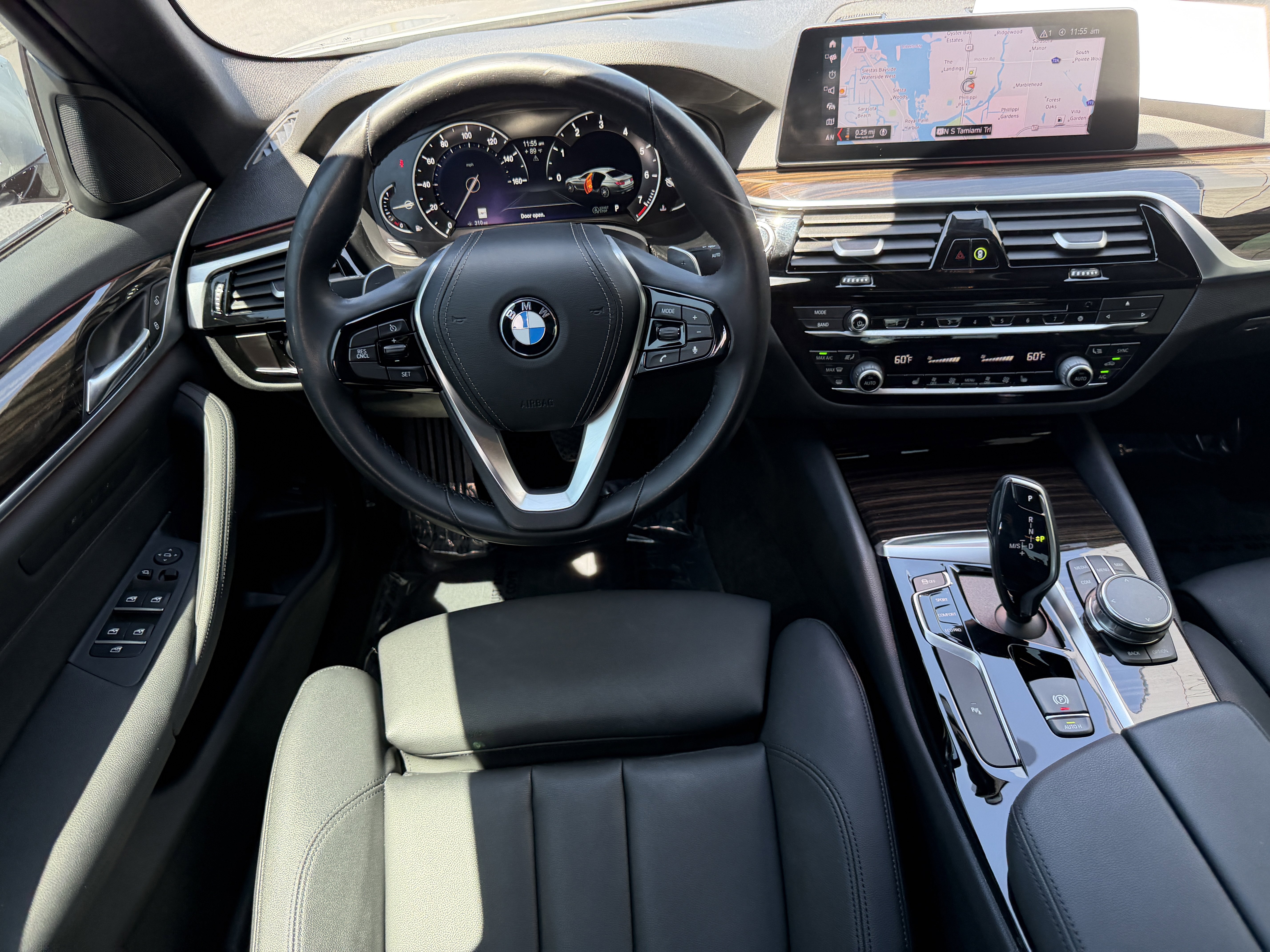 Used 2019 BMW 530i w/ Convenience Package RWD image 17