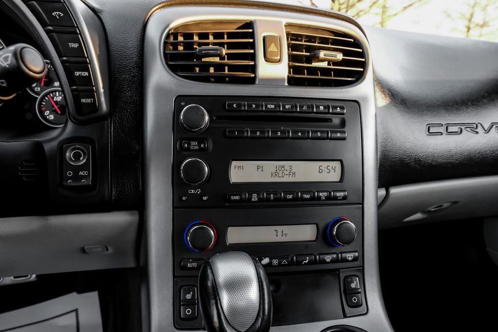 Used 2006 Chevrolet Corvette Coupe w/ Preferred Equipment Group image 31