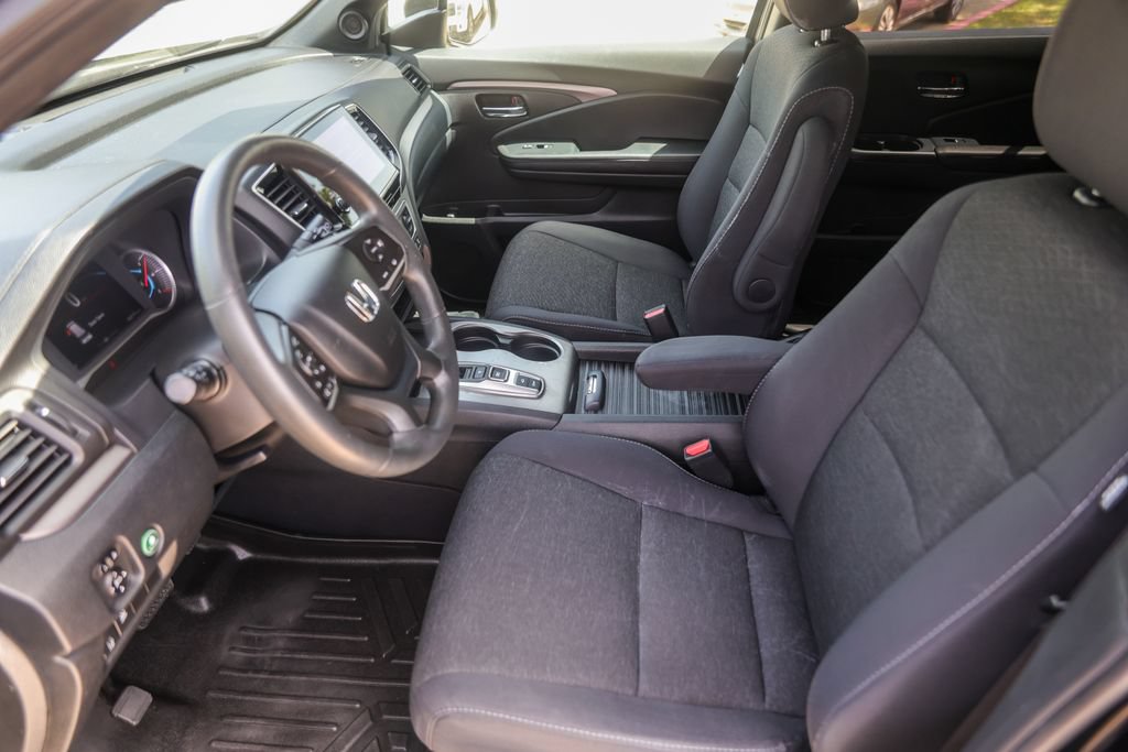 Used 2021 Honda Passport Sport image 12