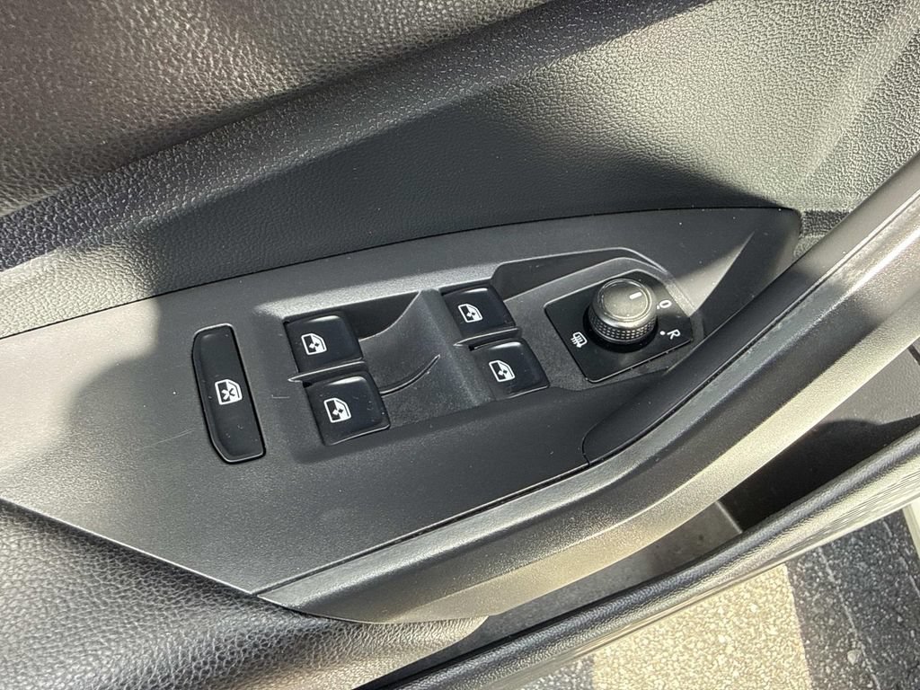 Used 2019 Volkswagen Jetta SEL FWD image 22