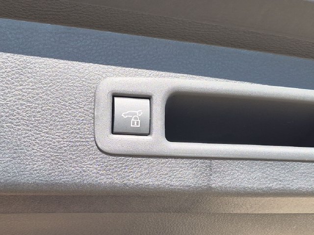 New 2026 Toyota Sienna XSE AWD/4WD image 27