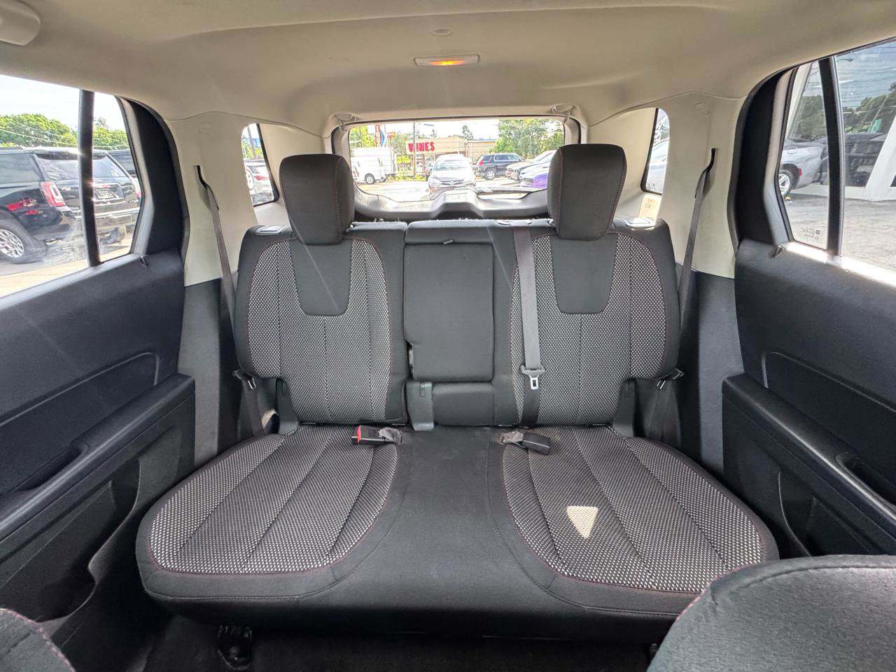 Used 2017 GMC Terrain SLE w/ Convenience Package AWD/4WD image 17