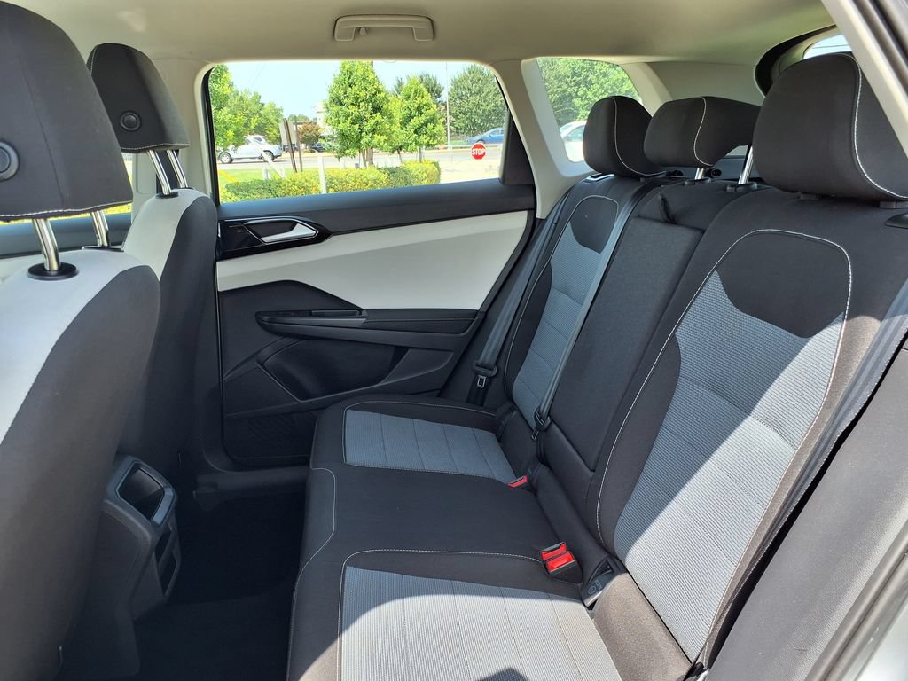 Used 2025 Volkswagen Taos S FWD image 18