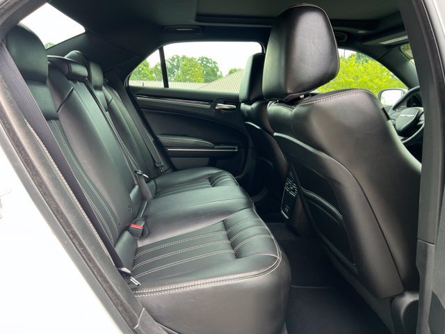 Used 2019 Chrysler 300 S w/ S Model Appearance Package RWD image 19