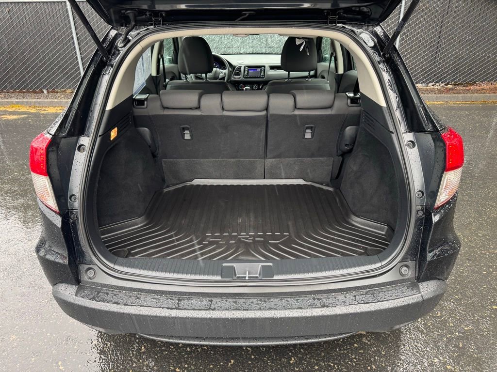 Used 2021 Honda HR-V LX image 21