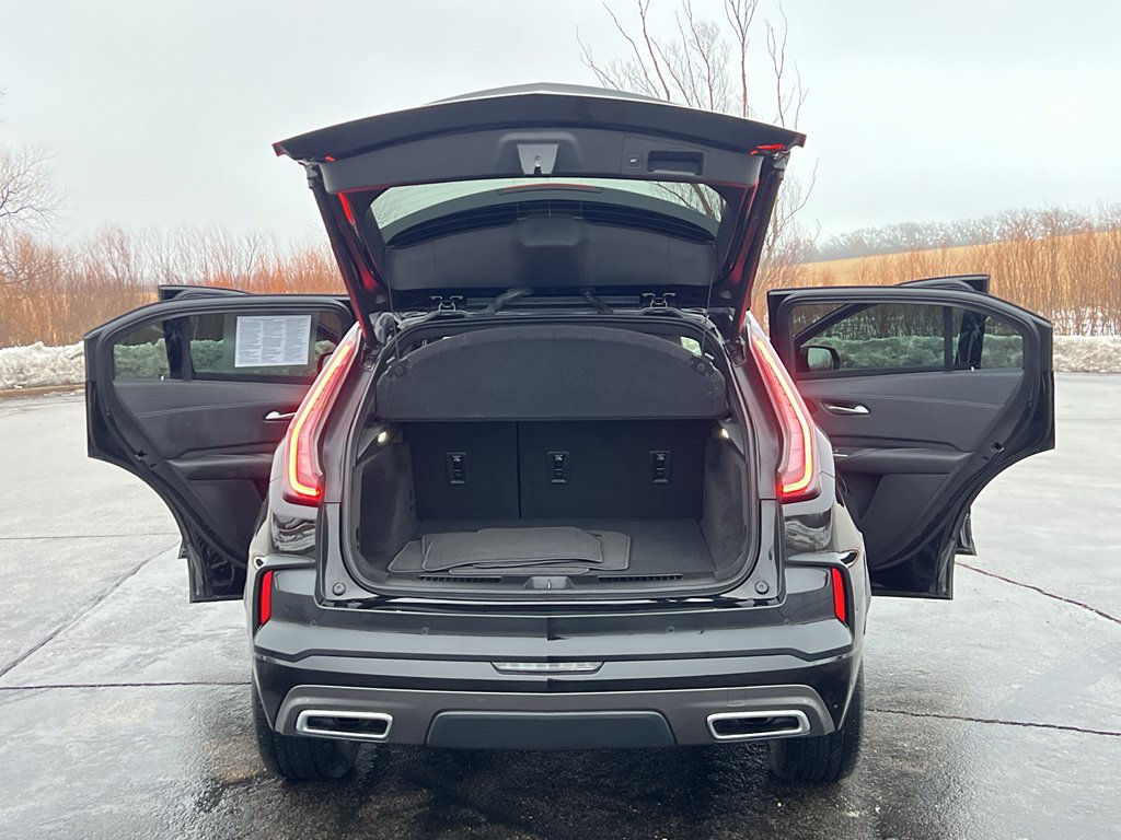 Used 2024 Cadillac XT4 Sport image 39