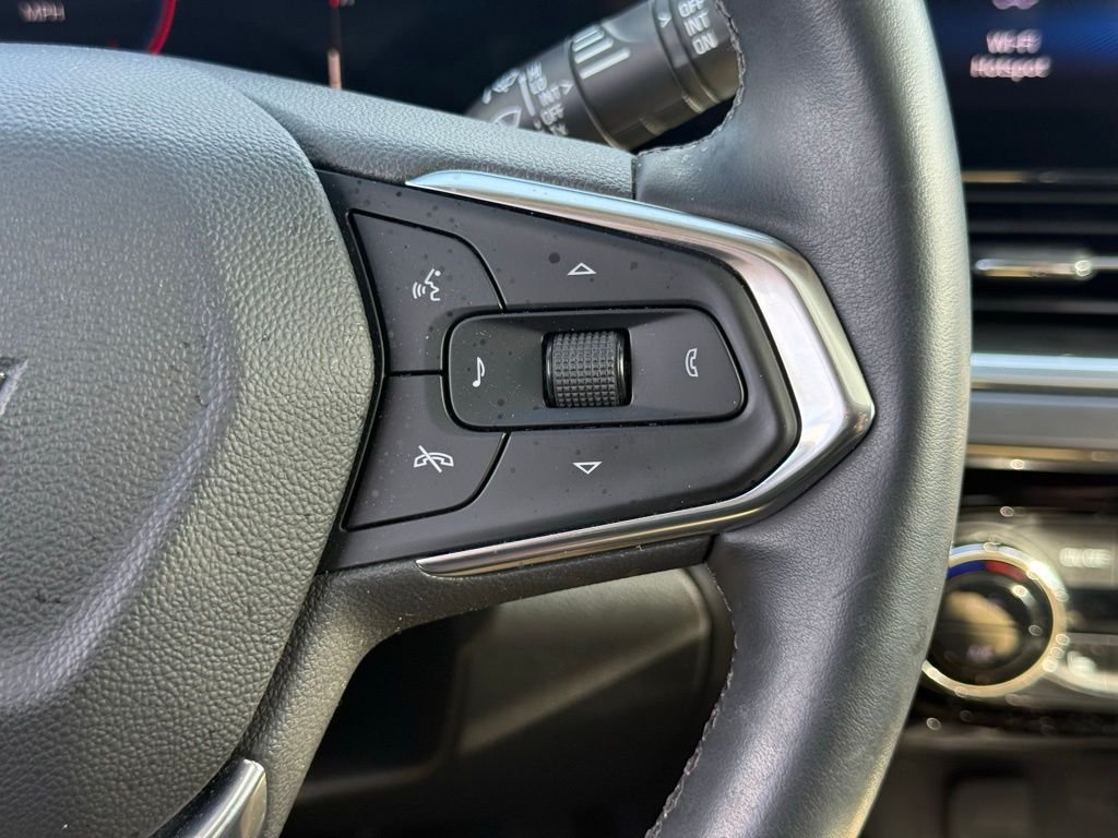 Used 2024 Chevrolet Trax ACTIV w/ Sunroof Package FWD image 31