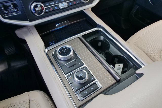 Used 2022 Ford Expedition Limited image 31