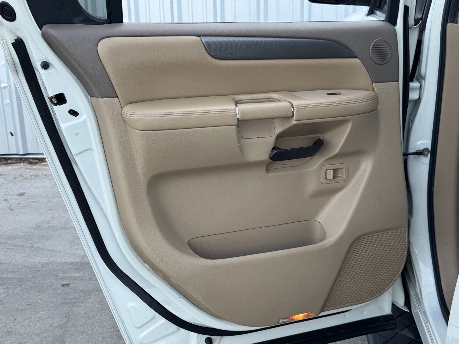 Used 2013 Nissan Armada SV image 36