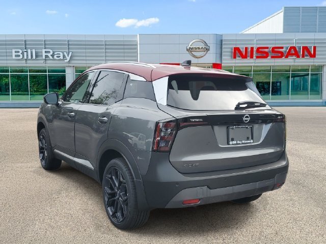 New 2027 Nissan Kicks SR w/ SR Premium Package FWD image 3
