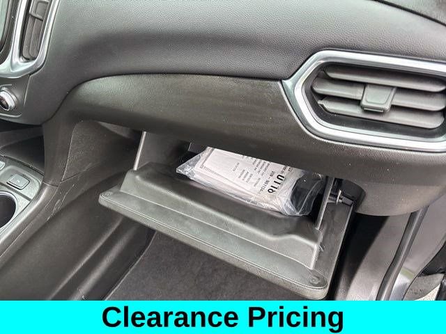 Used 2022 Chevrolet Equinox LT w/ Driver Convenience Package image 43
