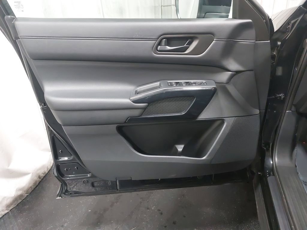 Used 2024 Nissan Pathfinder SV w/ Cargo Package image 28
