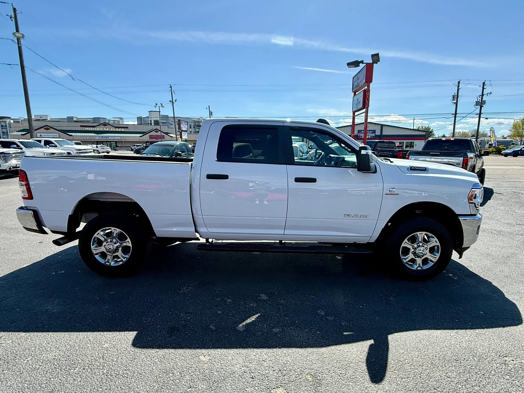 Used 2024 RAM 2500 Big Horn w/ Heated Seats & Wheel Group AWD/4WD image 6