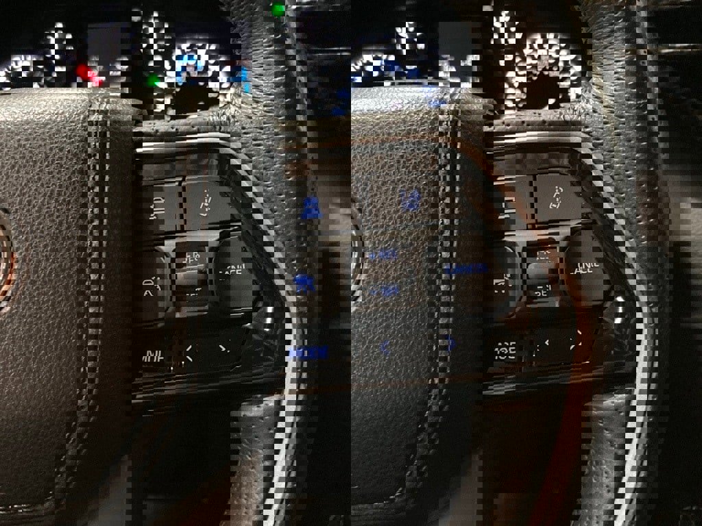 Used 2023 Toyota Tundra Limited image 18