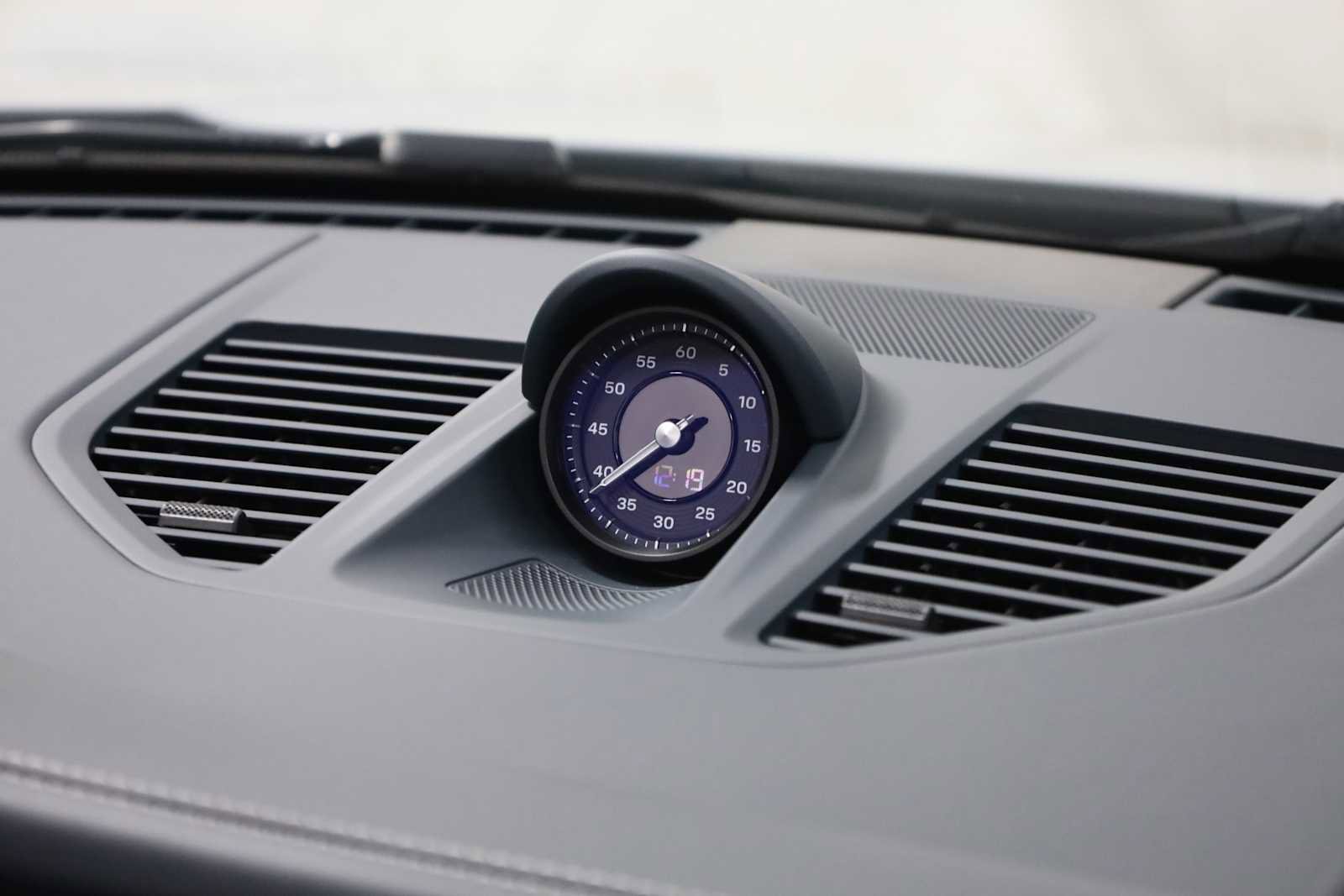 Certified 2025 Porsche 911 Carrera S image 21