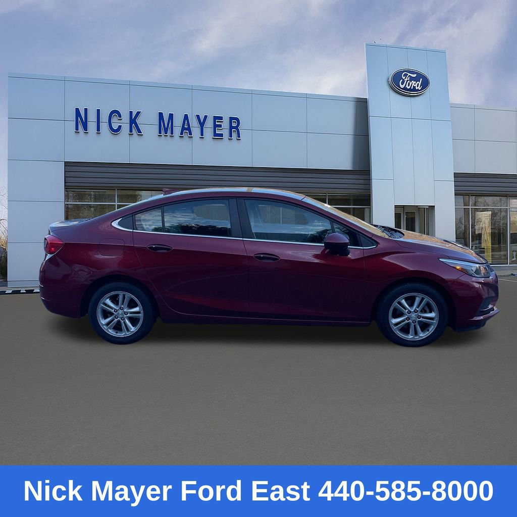 Used 2017 Chevrolet Cruze LT w/ Convenience Package image 18