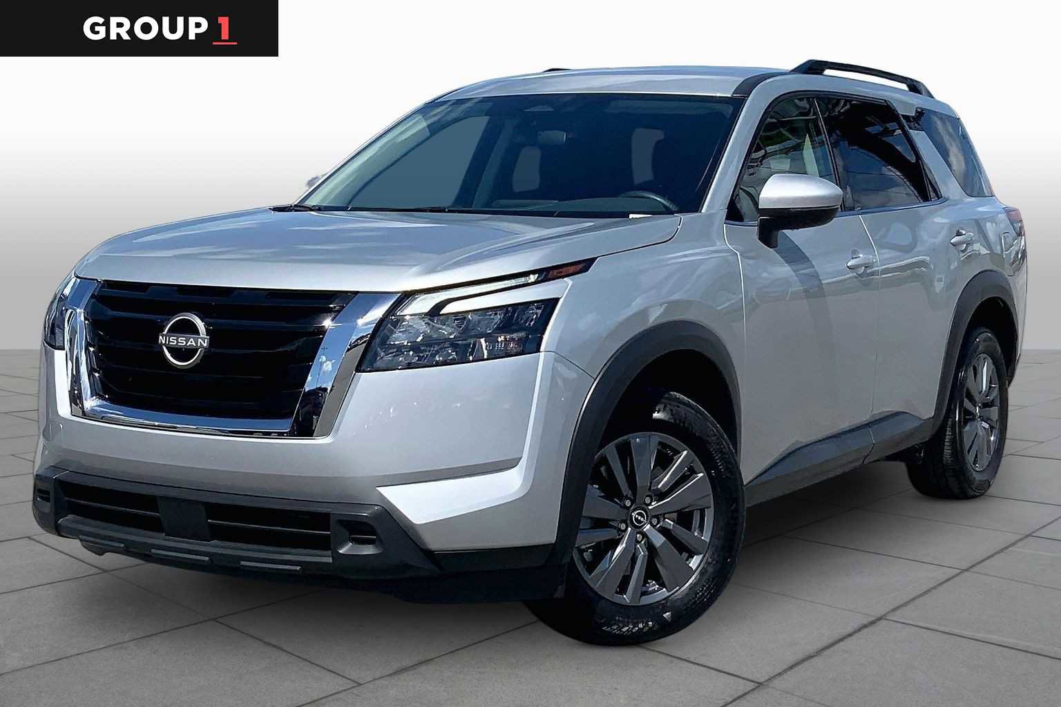 Used 2025 Nissan Pathfinder SV AWD/4WD image 1