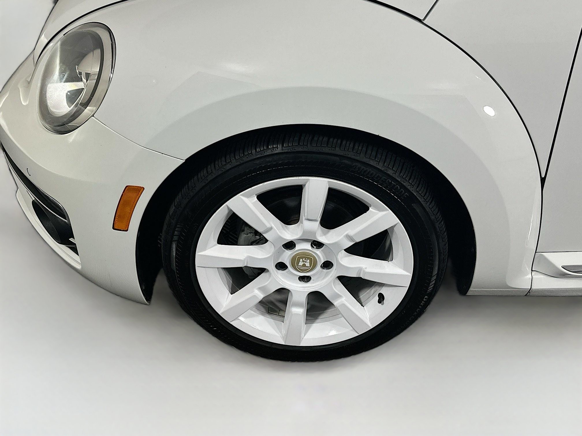 Used 2019 Volkswagen Beetle 2.0T Final Edition SEL FWD image 11